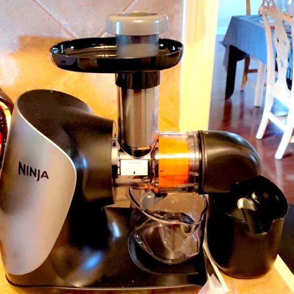 Ninja Juicer - Never Used - Picture 2 of 2